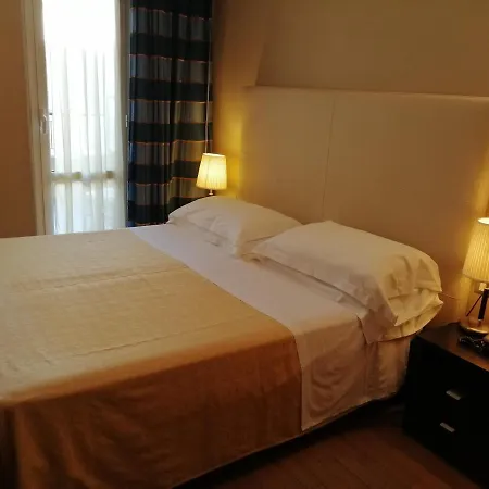 Hotel Corso Alaxi 3*