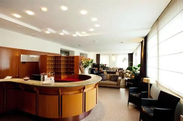 Hotel Corso Alaxi Hotels Отель 3*